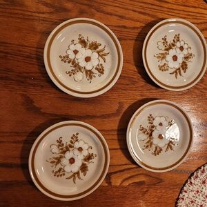 Vintage Mountain Wood Stoneware Small Dishes, Dried Flowers Design